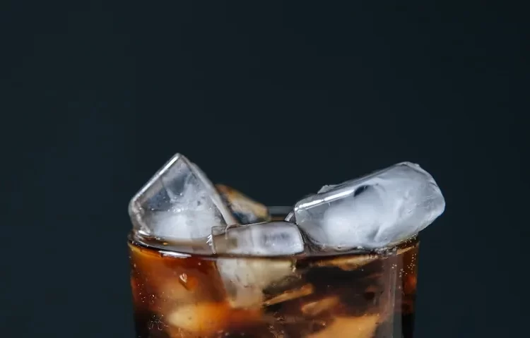 Kola fiyatına zam: 2,5 litre 40 TL olacak 1 Kola fiyatına zam: 2,5 litre 40 TL olacak