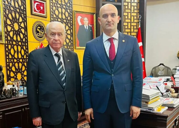 MHP'de Olcay Kılavuz, seçilemeyecek sıradan aday gösterildi 1 MHP’de Olcay Kılavuz, seçilemeyecek sıradan aday gösterildi