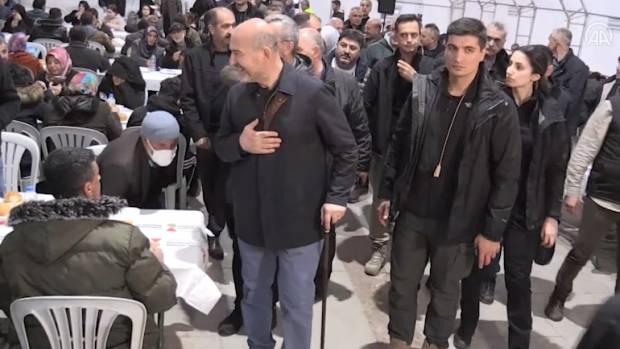 Süleyman Soylu'dan sağlık durumuna ilişkin açıklama: 15 yaşından beri bel fıtığım var 1 Süleyman Soylu’dan sağlık durumuna ilişkin açıklama: 15 yaşından beri bel fıtığım var