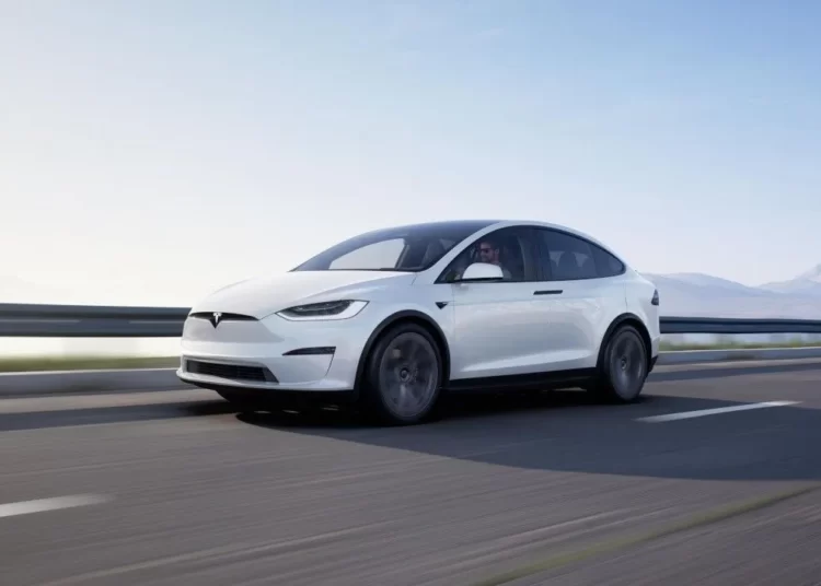 Tesla resmen Türkiye’de: Fiyatı belli oldu