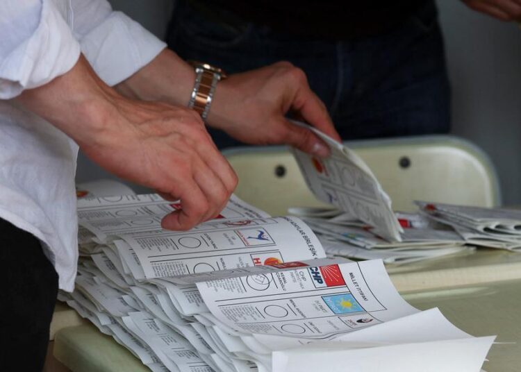 Sonuçlar ikinci tura işaret ediyor: İkinci tur seçim süreci nasıl işleyecek? 1 Sonuçlar ikinci tura işaret ediyor: İkinci tur seçim süreci nasıl işleyecek?