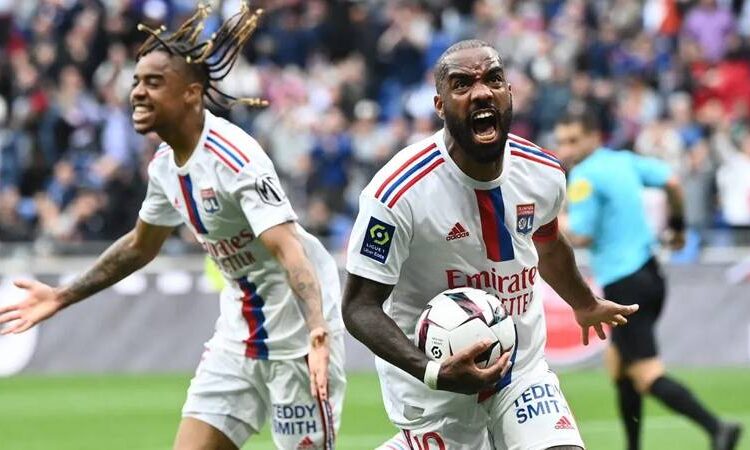 Fransa’da çılgın maç: İki futbolcu 4’er gol attı, Lyon son dakikada güldü