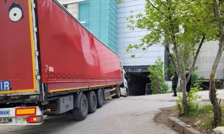Yurt dışı temsilciliklerinde kullanılan oyların tamamı Ankara’ya ulaştı