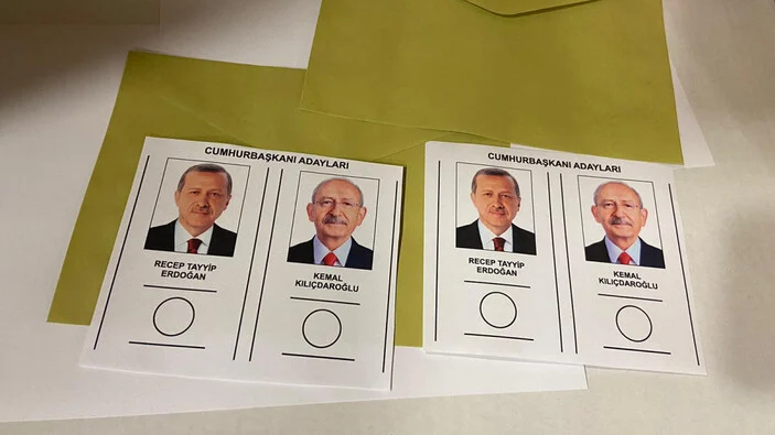 YSK, 28 Mayıs seçimi için oy pusulasını tanıttı 1 YSK, 28 Mayıs seçimi için oy pusulasını tanıttı