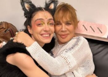 Sezen Aksu’dan Merve Dizdar’a tebrik ziyareti