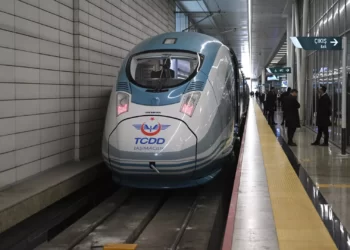 Ankara-İstanbul arası 80 dakikaya düşecek