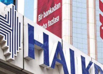 Ziraat Bankası ve Halkbank’tan maaşlara zam