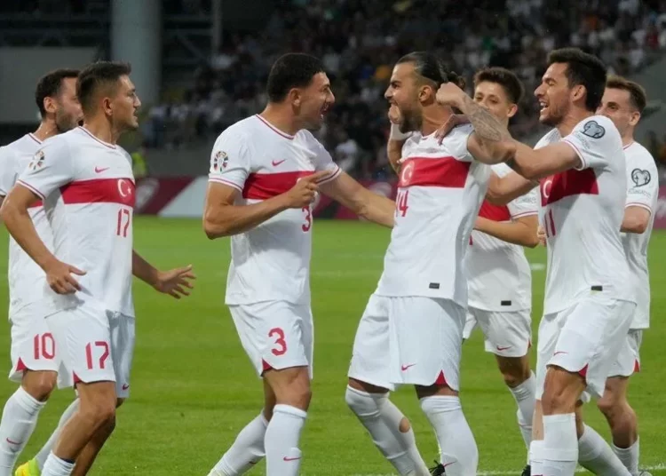 Son dakika golüyle devirdik: Letonya 2-3 Türkiye 1 Son dakika golüyle devirdik: Letonya 2-3 Türkiye