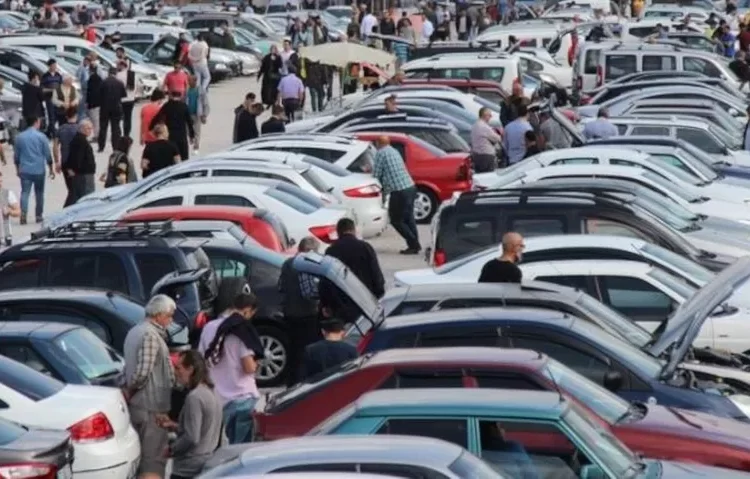 Tuna Cevher yazdı I Nakite sıkışanlar arabasını pazara çıkardı 1 İkinci el otomobilde 6 ay ve 6 bin kilometre şartı uzatıldı