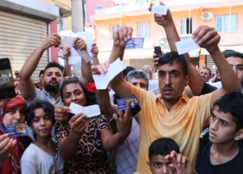 Kuyumcudan büyük vurgun: Mahallelinin altınlarını toplayıp kaçtı!