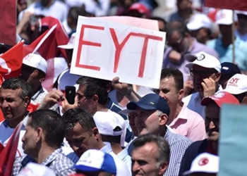 Her 100 EYT’liden 40’ı çalışmaya devam ediyor