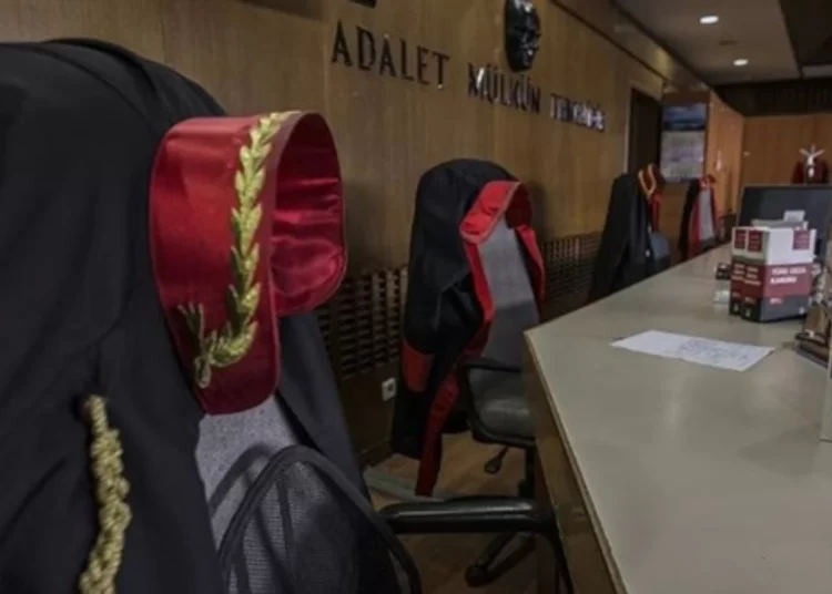 Erdoğan'ın adaylığını YSK'ya taşıyan hâkimin meslekten ihracı istendi 1 Erdoğan’ın adaylığını YSK’ya taşıyan hâkimin meslekten ihracı istendi