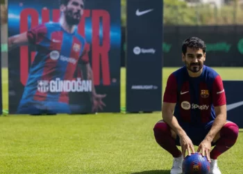 Barcelona İlkay Gündoğan’ı tanıttı: Xavi’nin bir telefonu yeterli oldu