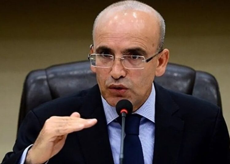 Balbay'dan 'Mehmet Şimşek 1 yıl içinde görevi bırakacak' iddiası 1 Bakan Şimşek ‘ekonomi politikasının üç temel bileşenini’ yazdı