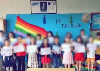 Müfettişler okullarda ‘gökkuşağı’ arıyor