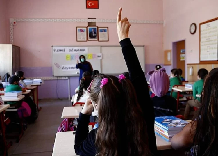 Takvim açıklandı: Okulların açılacağı tarih belli oldu 1 Takvim açıklandı: Okulların açılacağı tarih belli oldu