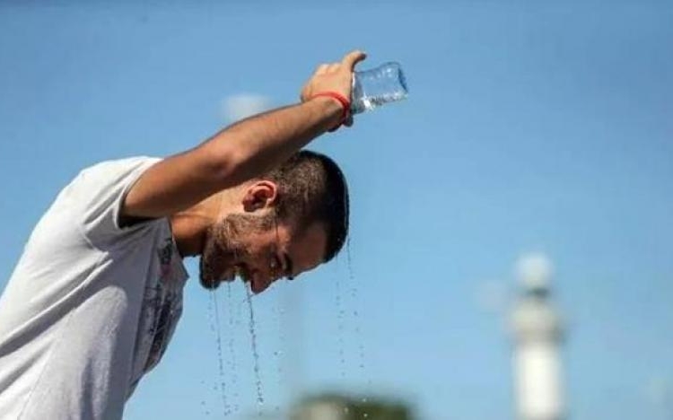 Meteoroloji'den aşırı sıcaklık uyarısı 1 Türkiye aşırı sıcakların etkisi altına giriyor: Uzmanlardan uyarı