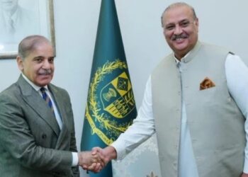 Pakistan’da geçici hükümetin başbakanı Hak Kakar oldu