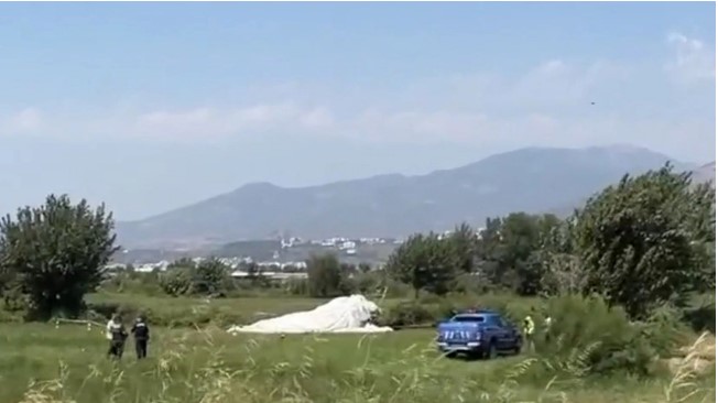 Aydın’da eğitim uçağı düştü: 2 yaralı 1 Aydın’da eğitim uçağı düştü: 2 yaralı