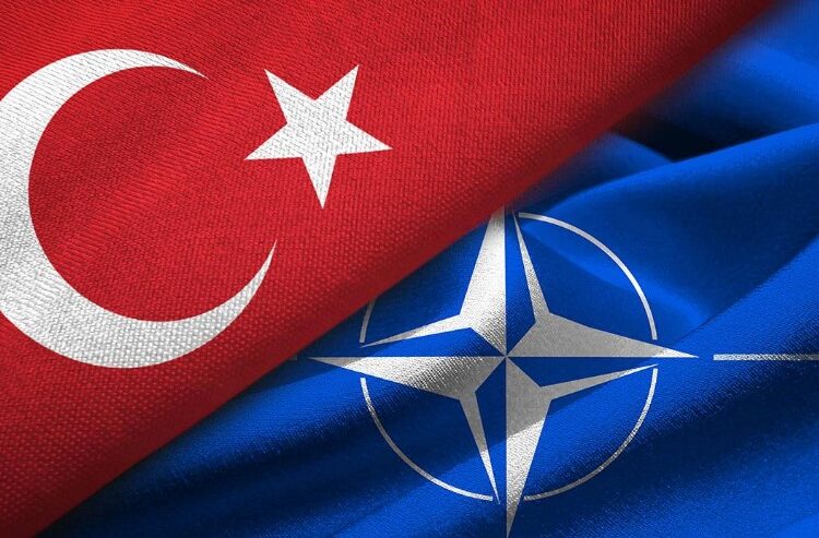 Yunanistan basını yazdı: Atina'dan NATO'ya 30 Ağustos tepkisi 1 Yunanistan basını yazdı: Atina’dan NATO’ya 30 Ağustos tepkisi