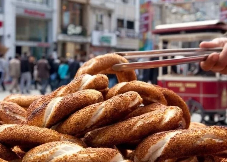 Ankara’da simide zam geldi! 1 Ankara’da simide zam geldi!
