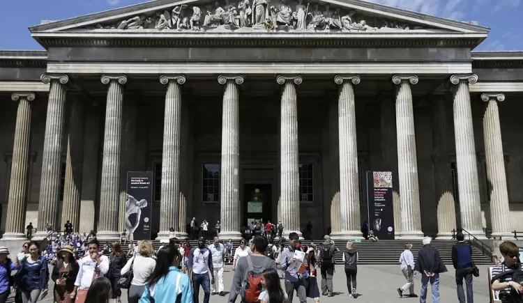 Yaklaşık iki bin tarihi eserin çalındığı British Museum Müdürü istifa etti 1 Yaklaşık iki bin tarihi eserin çalındığı British Museum Müdürü istifa etti