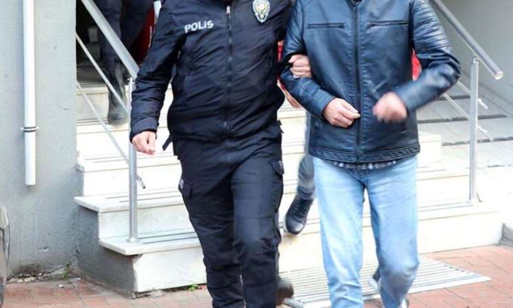 ‘Sazan sarmalı’ yöntemiyle 695 bin TL dolandırdılar