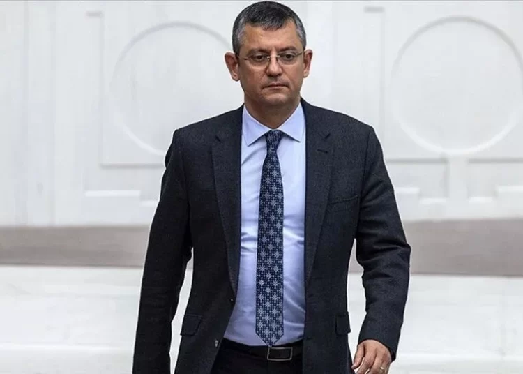 Özgür Özel, CHP liderliğine hazırlanıyor 1 Özgür Özel, CHP liderliğine hazırlanıyor