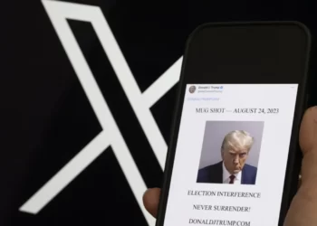 Trump’tan 2,5 yıl sonra ilk Twitter paylaşımı: Sabıka fotoğrafı