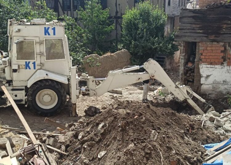 Ölen polisin eşi: ‘Bahçeye el bombası gömdü’ 1 Ölen polisin eşi: ‘Bahçeye el bombası gömdü’