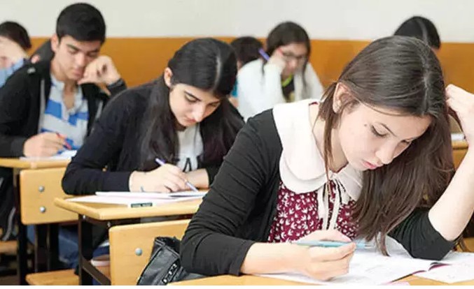Liselerde sınıf tekrarı geri geldi: İşte sınıf geçmenin şartları 1 Liselerde sınıf tekrarı geri geldi: İşte sınıf geçmenin şartları
