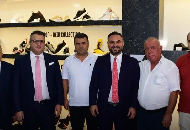 Cem Küçük, ayakkabıcı oldu