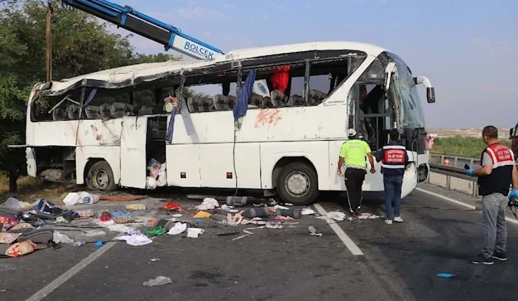 Denizli'de düğün yolundaki faciada ölü sayısı arttı 1 Denizli’de düğün yolundaki faciada ölü sayısı arttı