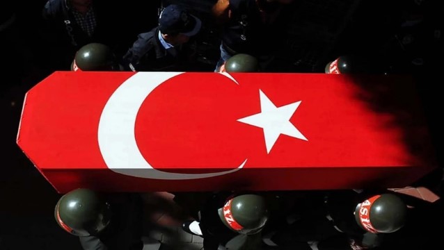 Pençe Kilit Bölgesinde Astsubay Ünal Sipahi şehit oldu 1 Pençe Kilit Bölgesinde Astsubay Ünal Sipahi şehit oldu