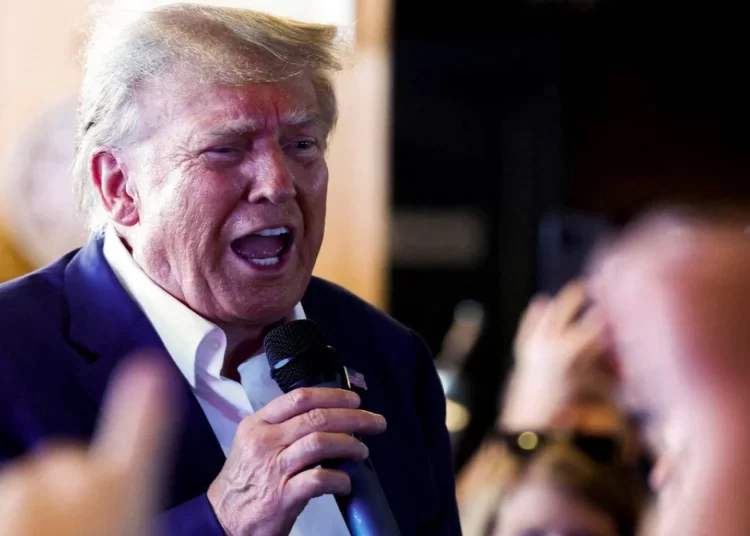 Donald Trump'ın, yeni rakibi Kamala Harris'e iki kez bağış yaptığı ortaya çıktı 1 Mahkeme, Trump’ın banka ve sigortacıları dolandırdığına hükmetti