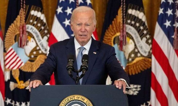 Biden, hükümetin kapanmasını önleyecek geçici bütçe tasarısını imzaladı
