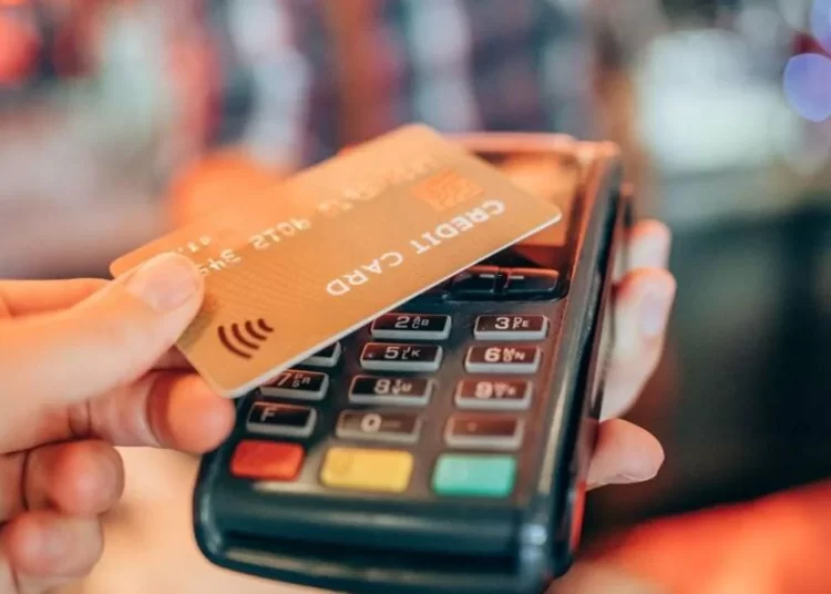 Bankalardan yeni 'kredi kartı' kararı: Komisyon oranında rekor artış 1 Bankalardan yeni ‘kredi kartı’ kararı: Komisyon oranında rekor artış