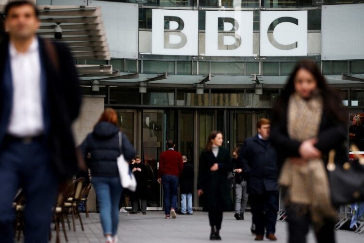 BBC'nin İsrail saldırılarındaki tutumundan çalışanları rahatsız 1 BBC’nin İsrail saldırılarındaki tutumundan çalışanları rahatsız