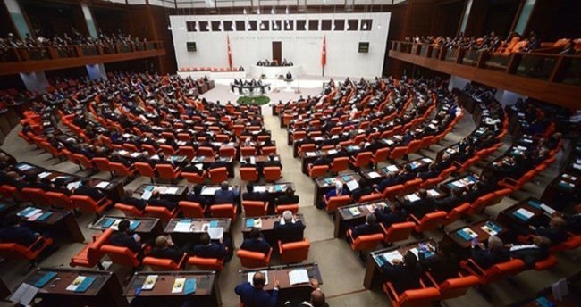 Taciz iddialarıyla ilgili TBMM'den 'örtbas edilmedi' açıklaması 1 Meclis bugün açılıyor, gözler Cumhurbaşkanı Erdoğan’ın vereceği mesajlarda