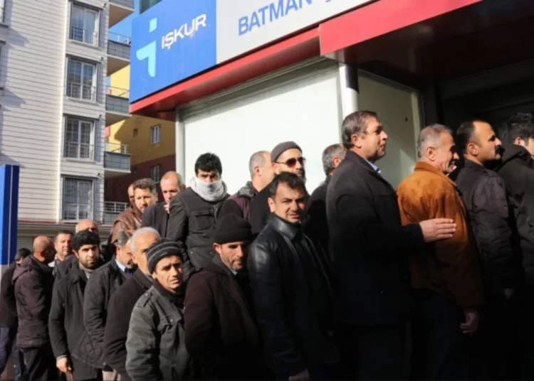 TÜİK'e göre; geniş tanımlı işsizlik yüzde 23,0 oldu 1 TÜİK’e göre; geniş tanımlı işsizlik yüzde 23,0 oldu