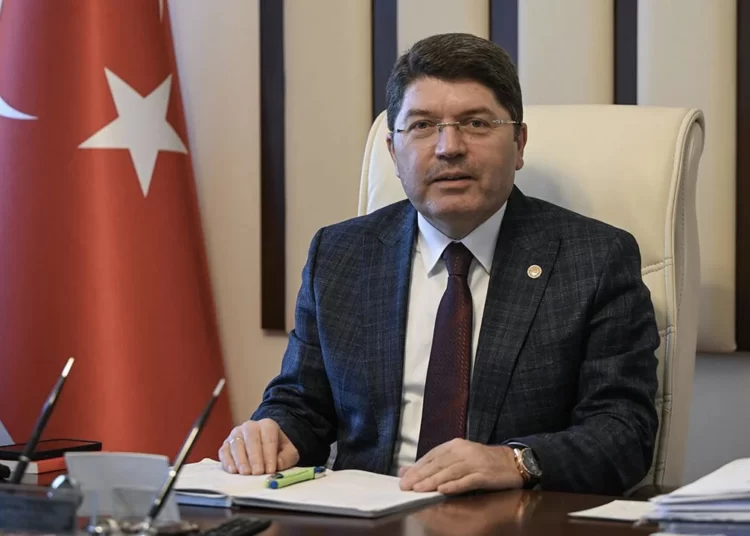 Adalet Bakanı Tunç'tan Yargıtay eleştirilerine yanıt: 'Meclis'e darbe yapıldı' demek sorumsuzluktur 1 Adalet Bakanı Tunç’tan Yargıtay eleştirilerine yanıt: ‘Meclis’e darbe yapıldı’ demek sorumsuzluktur