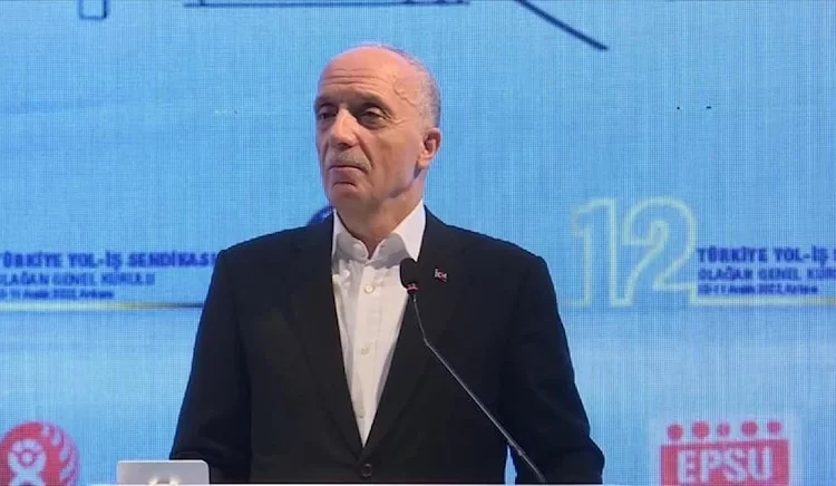 Türk-İş asgari ücret pazarlığına 4 işçiyle katılacak