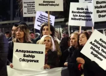 Avcılar Meydanı’nda 1 haftalık ‘Anayasa nöbeti’