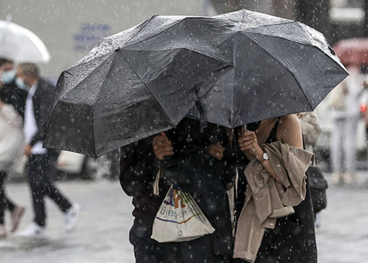 Meteoroloji'den kuvvetli yağış ve rüzgar uyarısı 1 Meteoroloji’den kuvvetli yağış ve rüzgar uyarısı