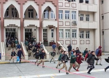 Okullar ara tatile giriyor