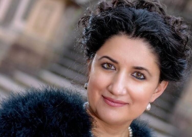 Kürt soprano Pervin Chakar'ın TRT arşivlerindeki kayıtları silindi 1 Kürt soprano Pervin Chakar’ın TRT arşivlerindeki kayıtları silindi