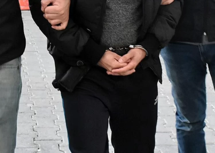 İstanbul’da 39 polis rüşvetten tutuklandı