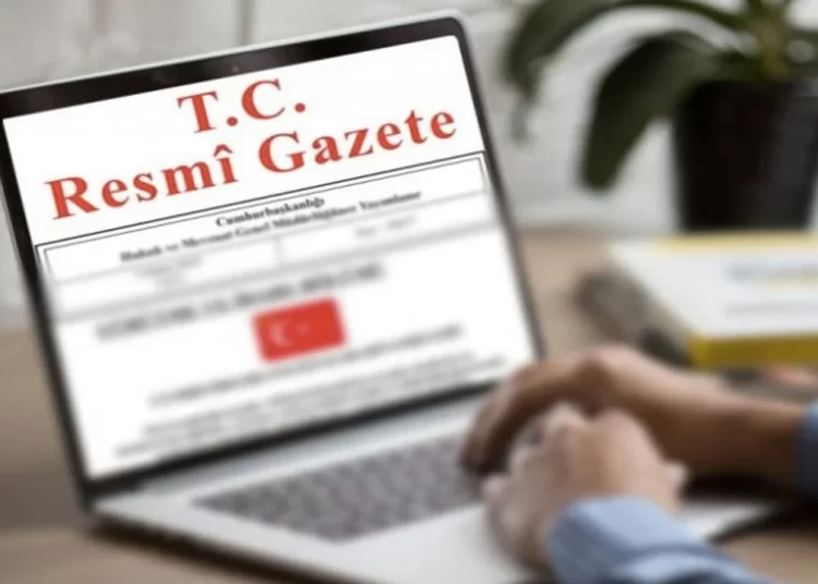 PKK'ya destek verdiği iddia edilen 62 kişi ve 20 vakıf ve derneğin malvarlığı donduruldu 1 PKK’ya destek verdiği iddia edilen 62 kişi ve 20 vakıf ve derneğin malvarlığı donduruldu