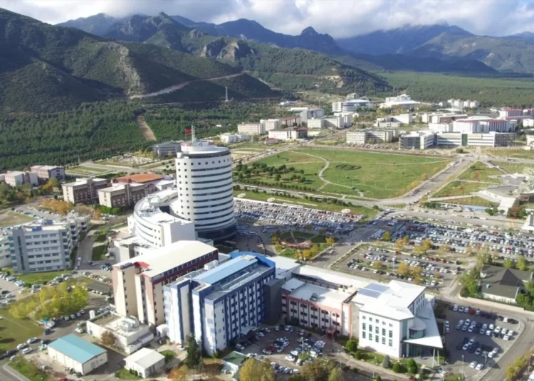 Pamukkale Üniversitesi'nde skandal: Yabancı öğrencilerin puanları değiştirilerek tıp fakültesine kaydedildi 1 Pamukkale Üniversitesi’nde skandal: Yabancı öğrencilerin puanları değiştirilerek tıp fakültesine kaydedildi