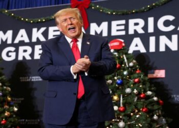Yüksek mahkeme Trump’ın adını oy pusulasından çıkardı